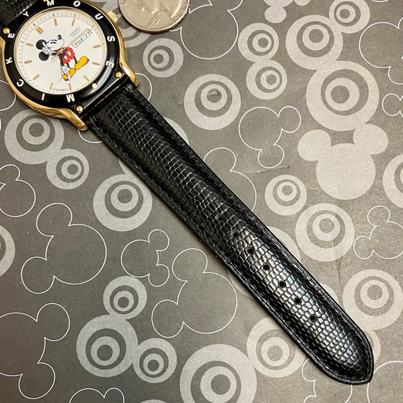 Vintage Disney X Seiko Mickey Mouse Men's / Unisex Watch 7N43-6A99 - Picture 11 of 16